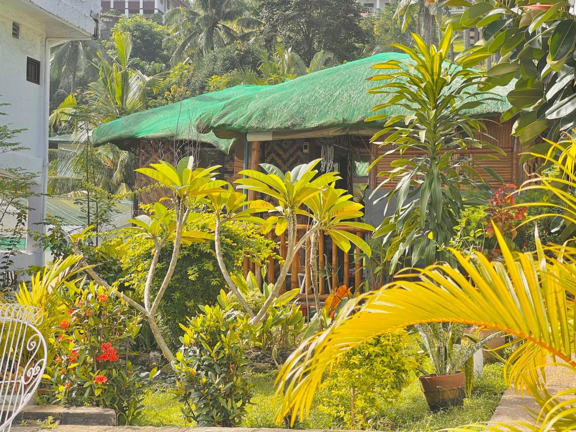 Galera Lodge Puerto Galera Eksteriør bilde