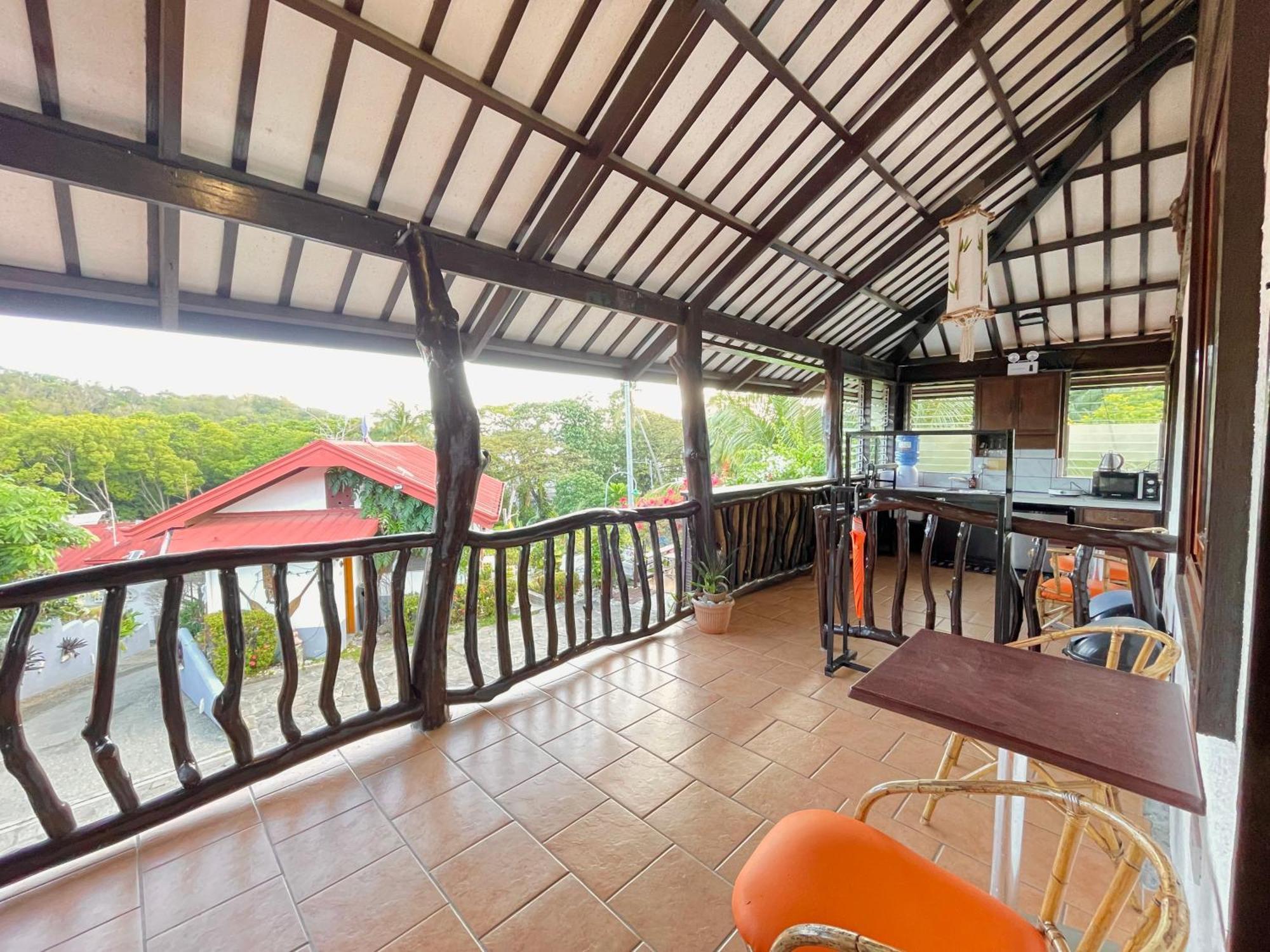 Galera Lodge Puerto Galera Eksteriør bilde